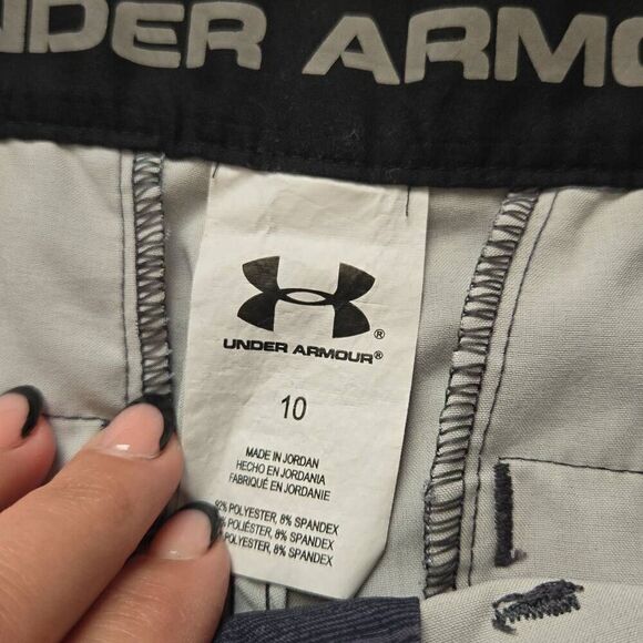 Boys Gray Under Armour Golf Shorts - Picture 2 of 3